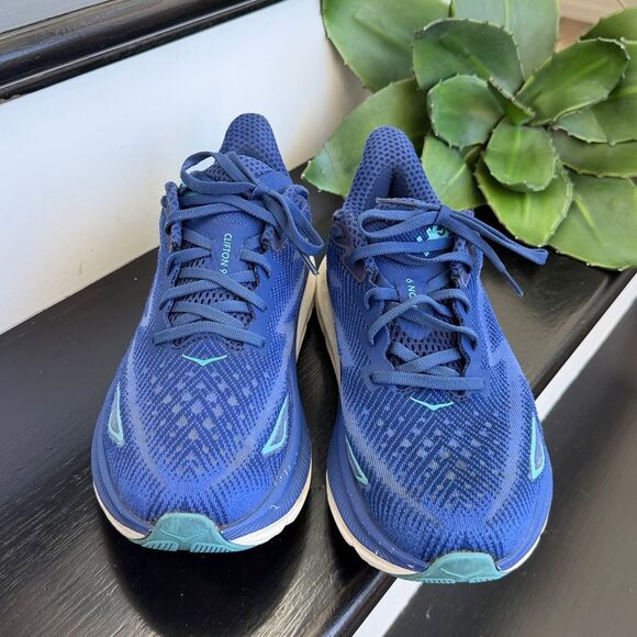 HOKA Clifton 9 men’s size 9 running shoes, navy blue & aqua neakers - Picture 4 of 7